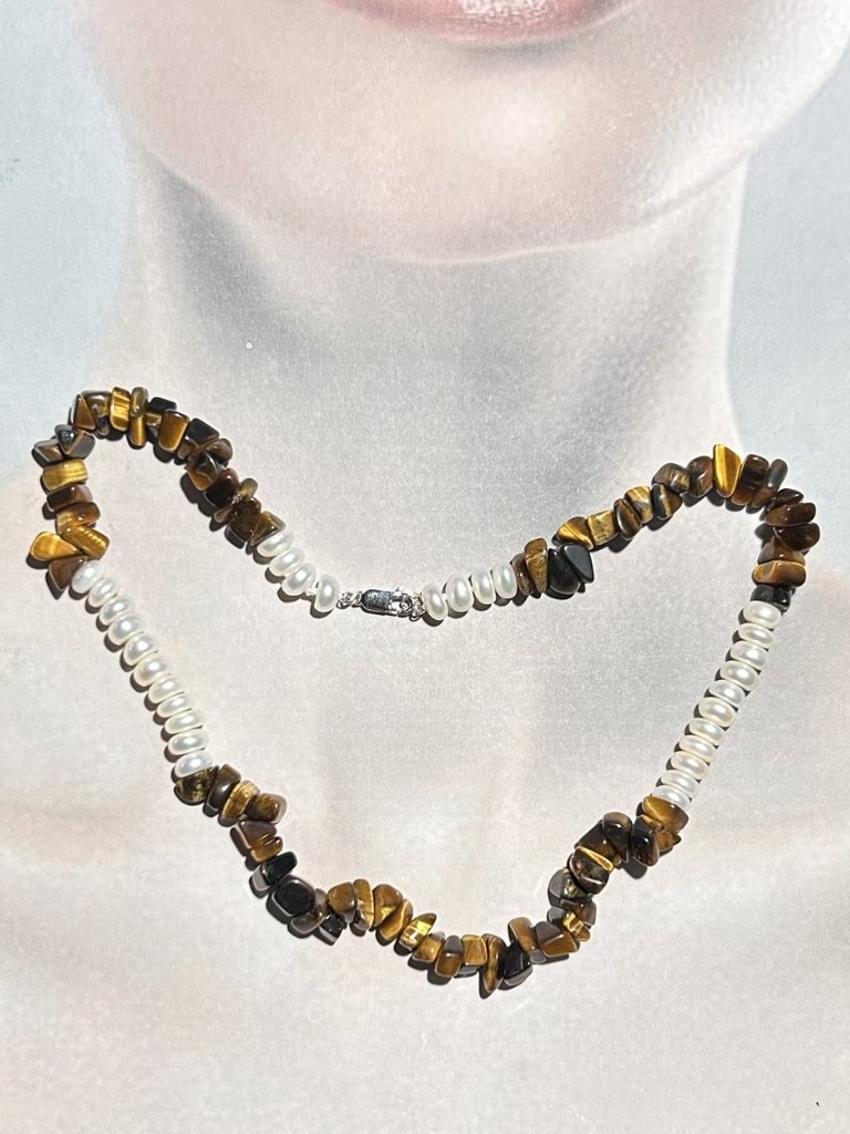 Tiger-Eye Chip Gemstones And Freshwater Pearls Necklace.